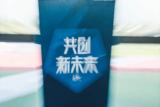 文德斯的友人说，他当时对美国简直狂热得不得了。